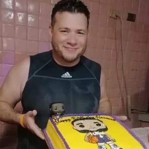 Meet your Posher, Esteban